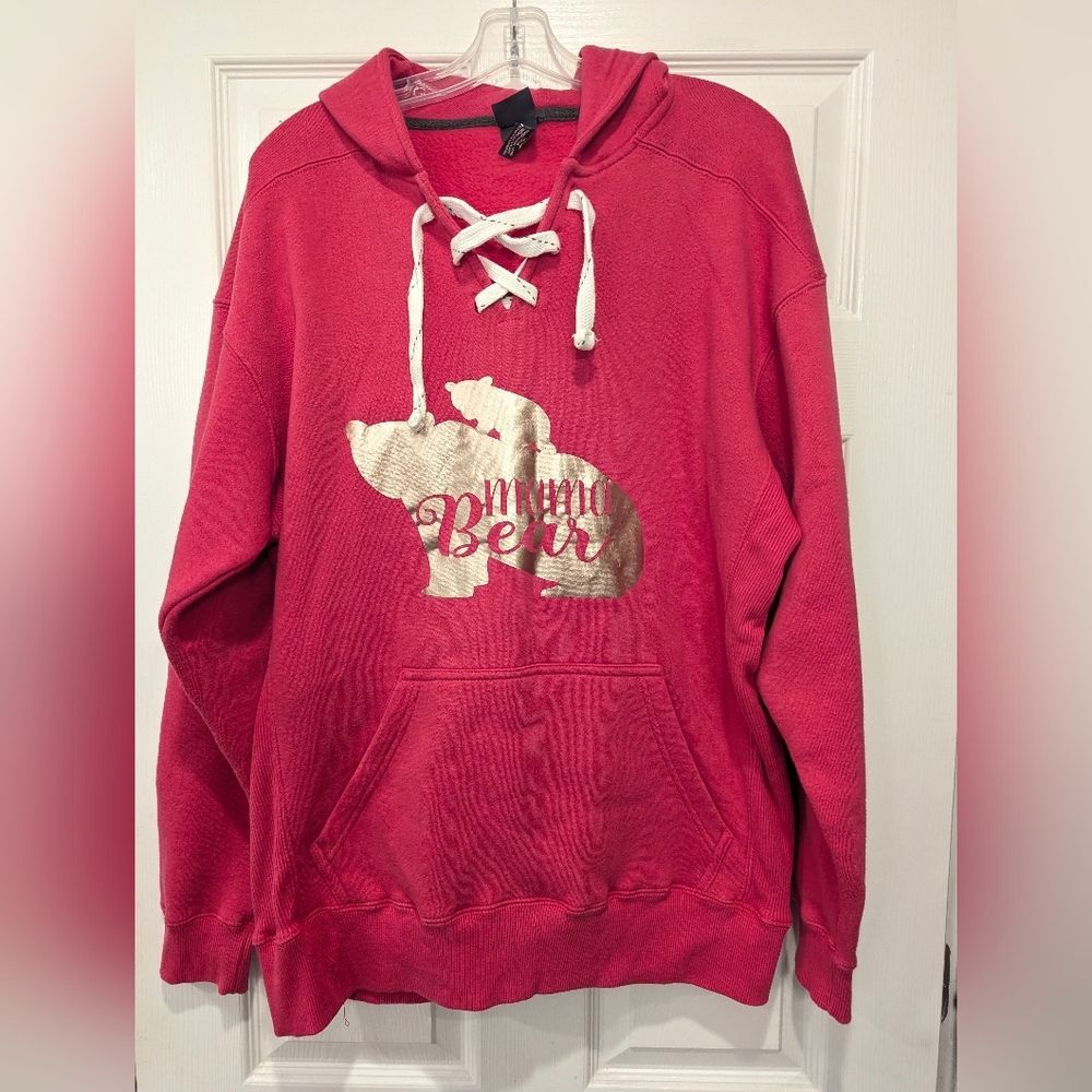 Mama Bear Red Lace-Up Fleece Hoodie Sweatshirt Women’s Size L Graphic Pullover